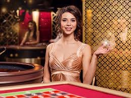 iwbet 1015 Baccarat Live Dealer ကစားနေသောမြင်ကွင်း HD Studio